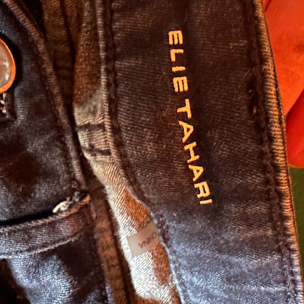 Ellie Tahari premium jeans, Janice, Jean, midrise, fit flare leg size 24/32